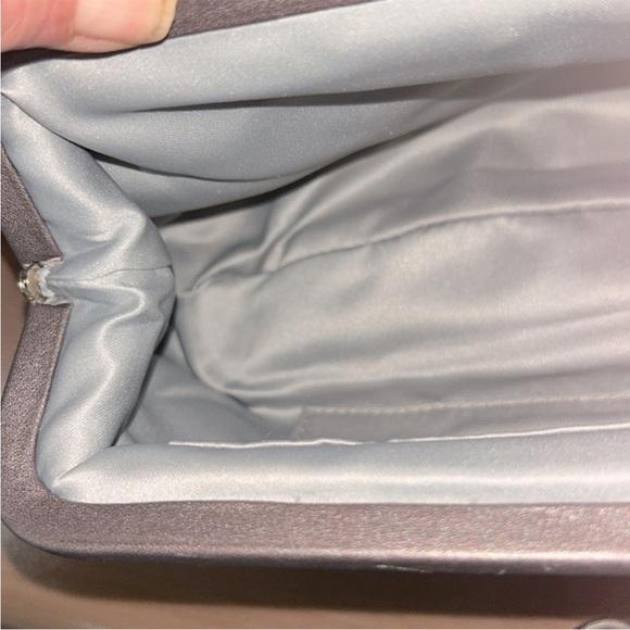 Coach Rare EUC Audrey Sequin Clutch Wristlet with Kiss Lock - Picture 7 of 13